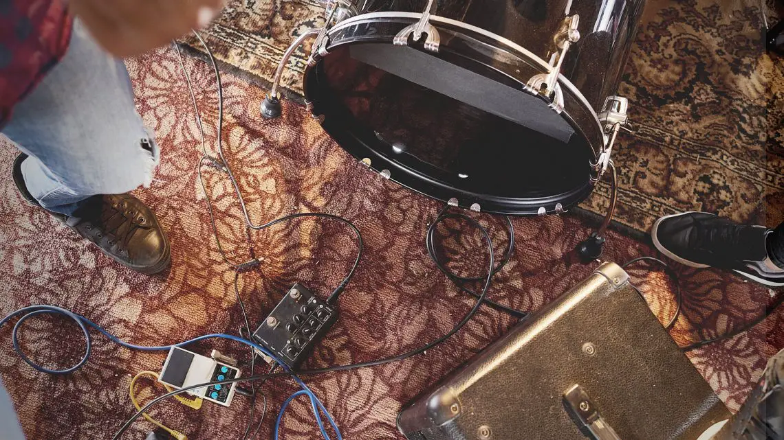 Electronic drums on carpet