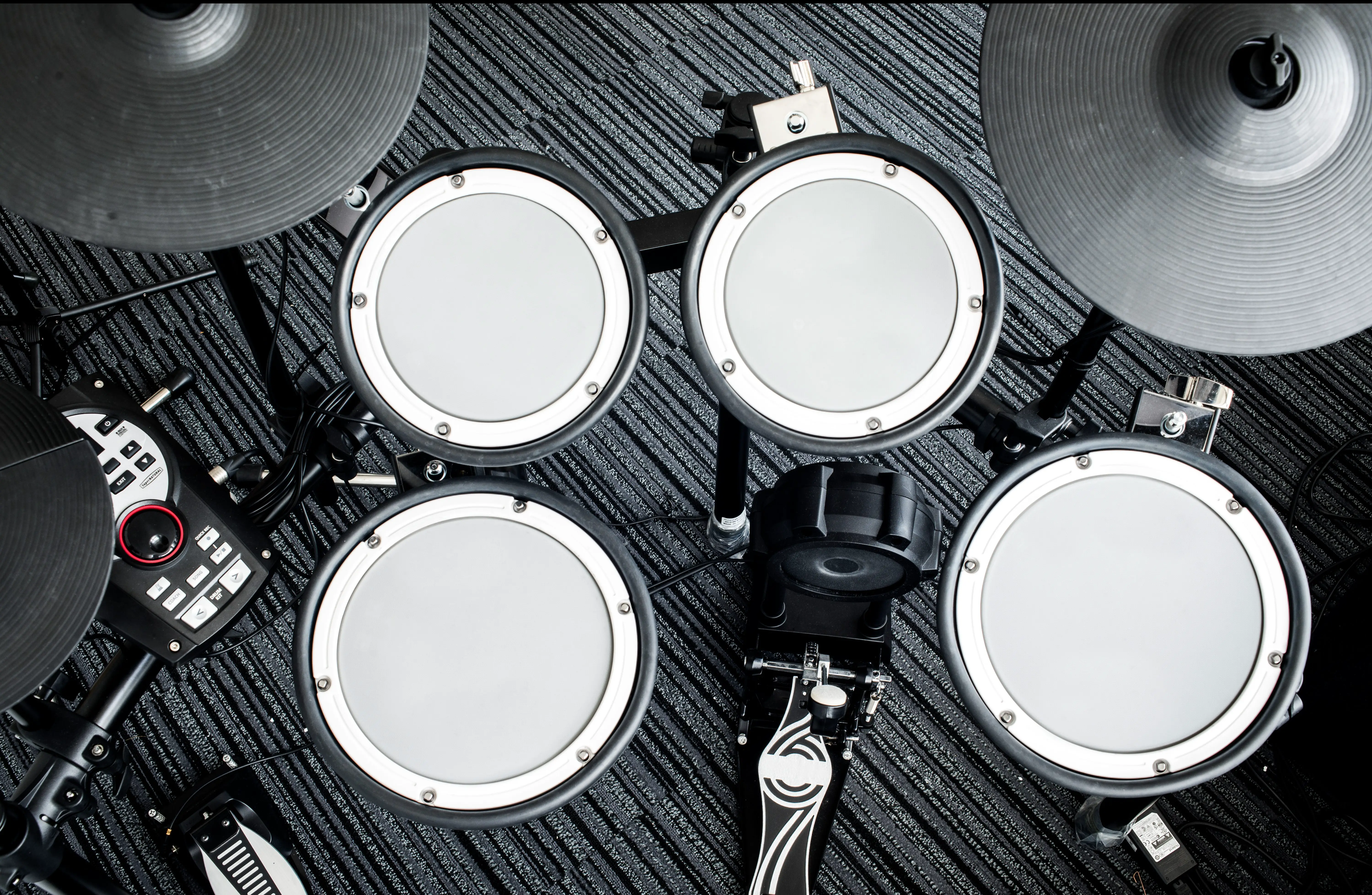 The Best Electronic Drum Set ⋆ Hear the Music Play