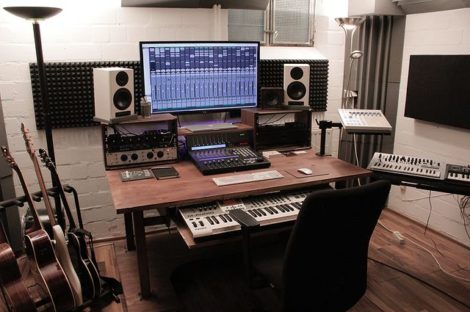 Get Inspired with 31 Home Studio Setups ⋆ Hear the Music Play
