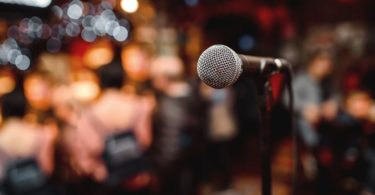 How To Fight Stage Fright at Your First Music Gig